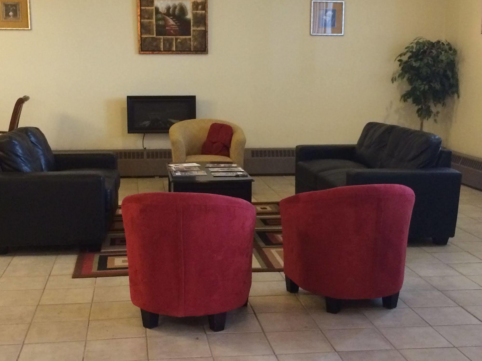 Esterhazy Motor Hotel Bagian luar foto
